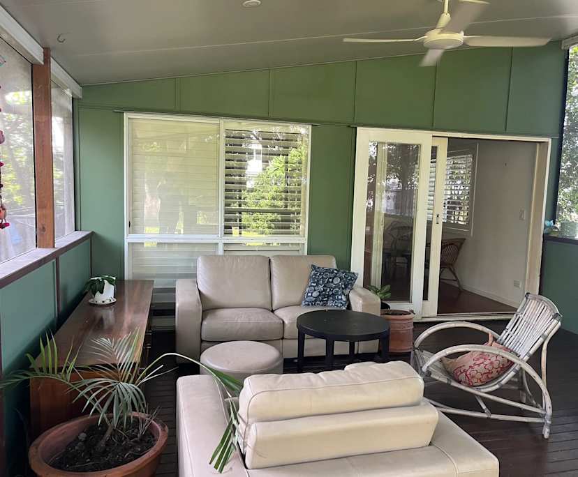 Room in a share house