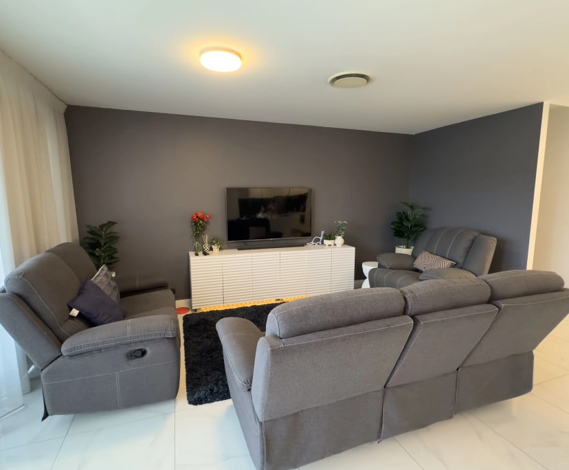 $350, Share-house, 4 bathrooms, Carrara QLD 4211