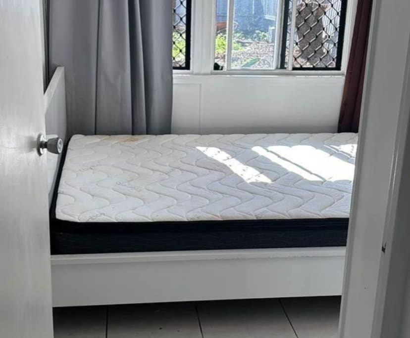 $250, Share-house, 4 bathrooms, Springwood QLD 4127