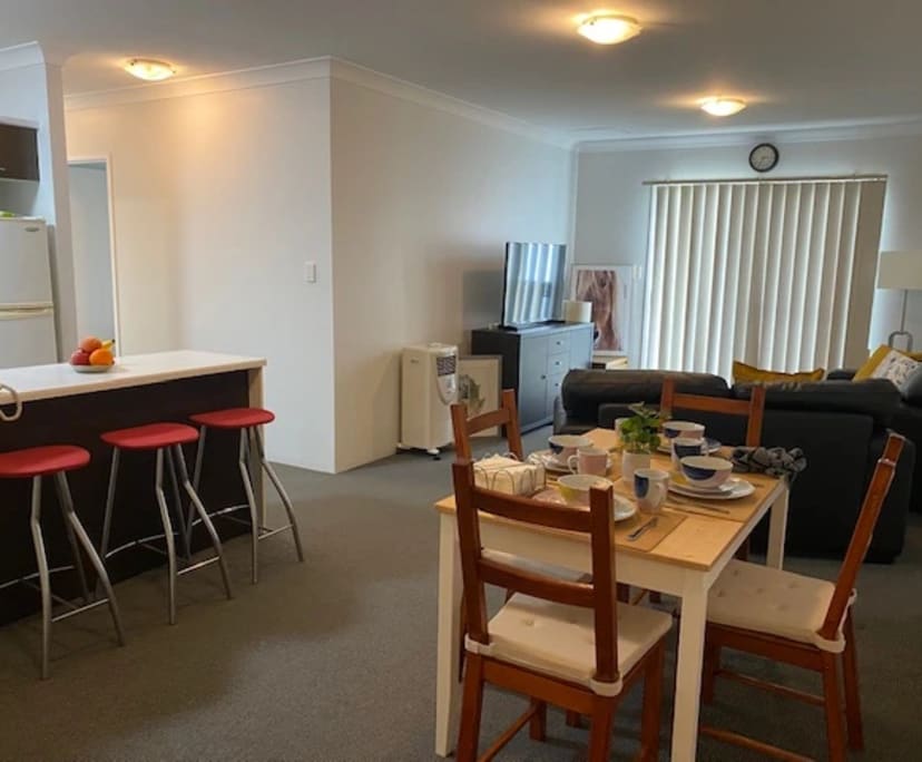 $350, Student-accommodation, 2 rooms, Taringa QLD 4068, Taringa QLD 4068