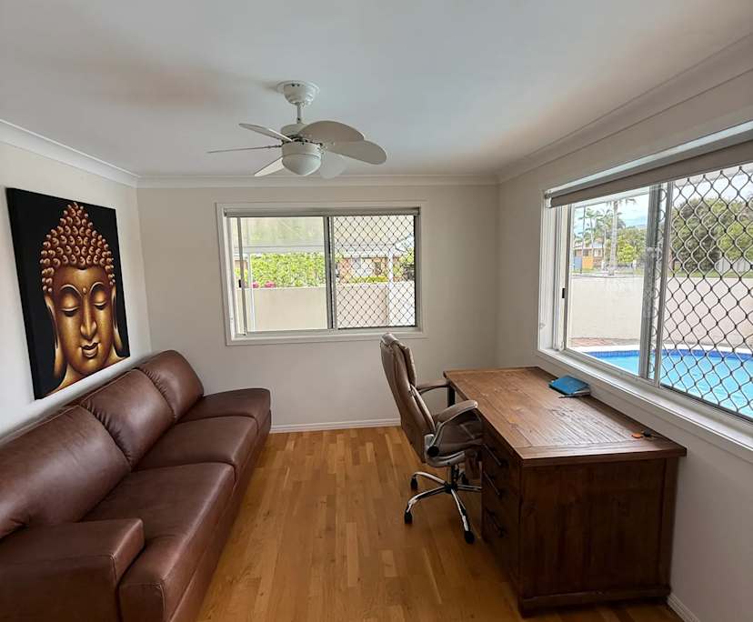 $425, Share-house, 3 bathrooms, Clear Island Waters QLD 4226