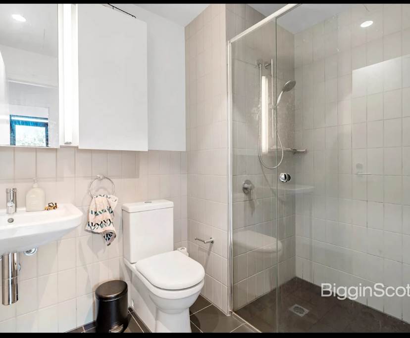 $360, Flatshare, 2 bathrooms, Richmond VIC 3121