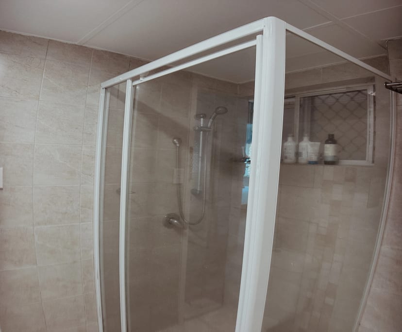 $1,300, Whole-property, 2 bathrooms, Coolangatta QLD 4225