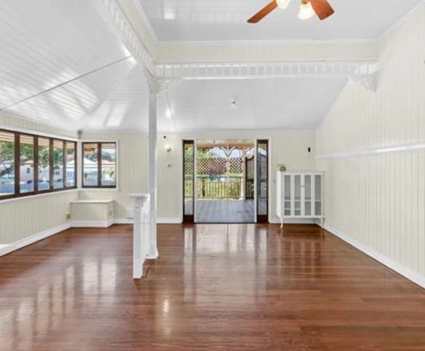 Furnished room with ensuite in a share house