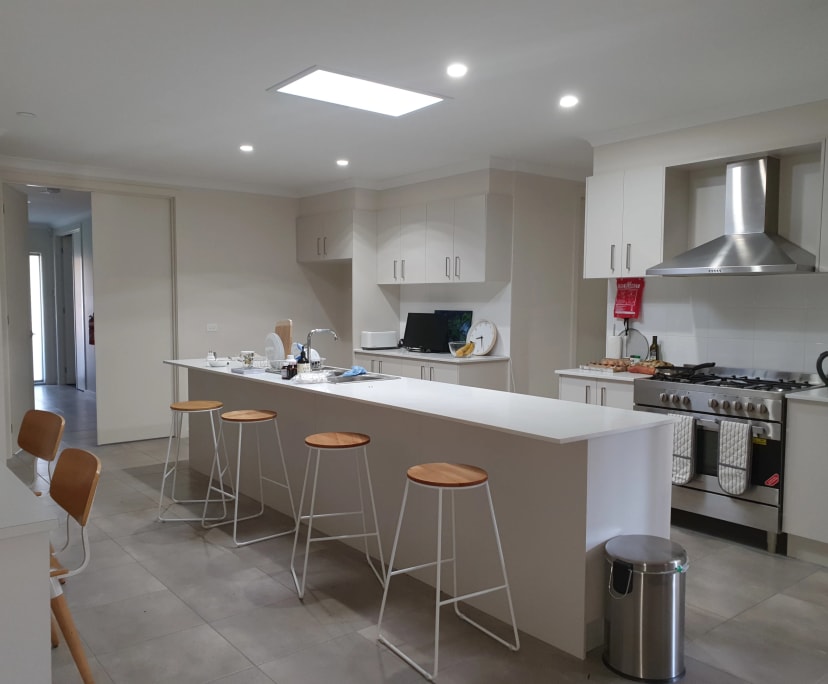 Room for Rent in Greenvale, Melbourne 250, Flexib...