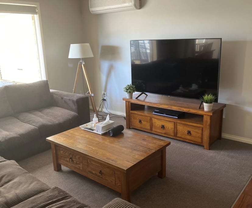 $300, Share-house, 3 bathrooms, Narre Warren South VIC 3805