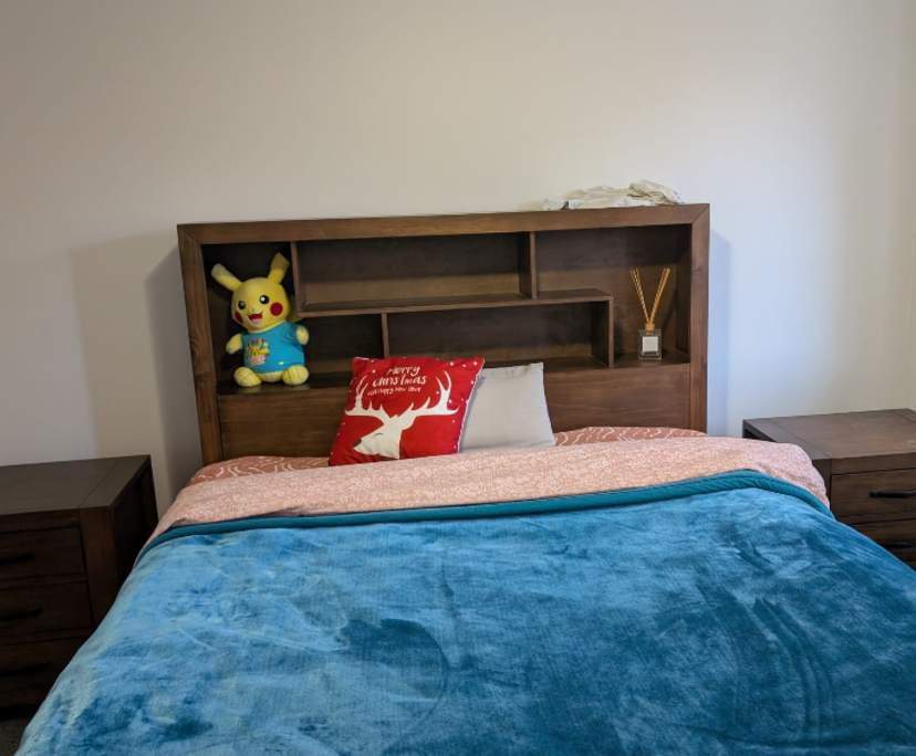 Room in a share house