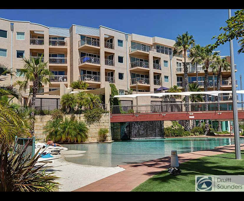 $350, Flatshare, 3 bathrooms, Scarborough WA 6019