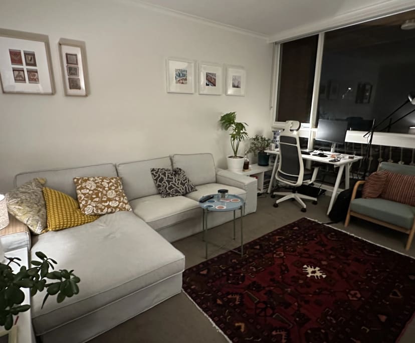 Furnished room in a flatshare