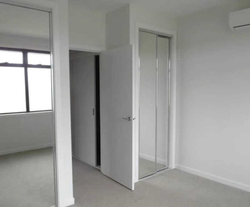 Unfurnished room in a share house