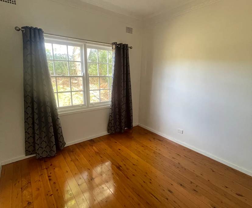 Unfurnished room in a share house
