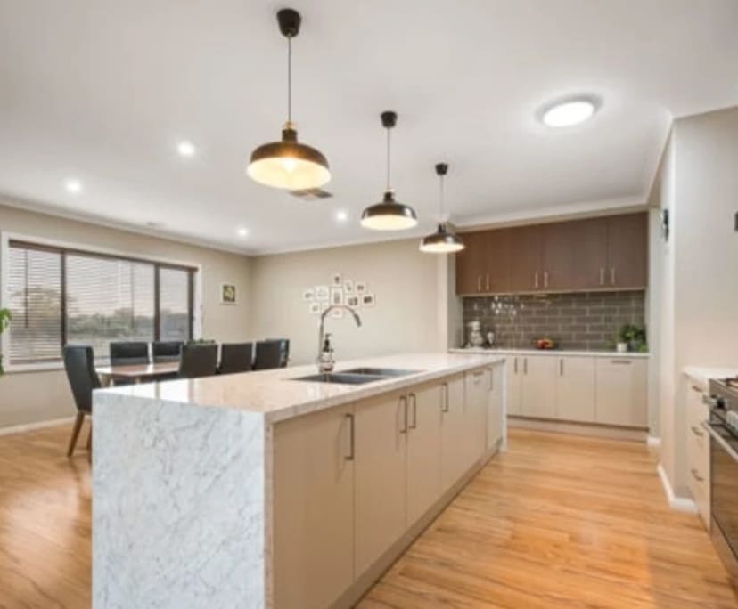 $200, Share-house, 3 bathrooms, Chiltern VIC 3683