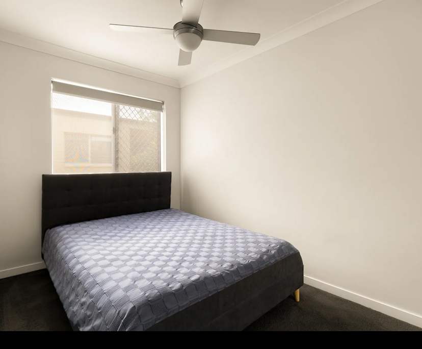 Unfurnished room in a flatshare