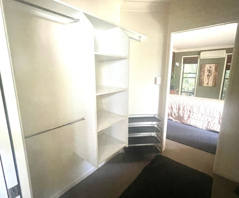 $320, Share-house, 4 bathrooms, Ashmore QLD 4214