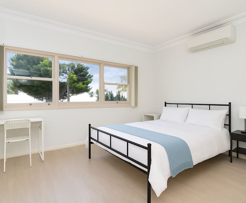 $340, Granny-flat, 6 bathrooms, Sylvania NSW 2224