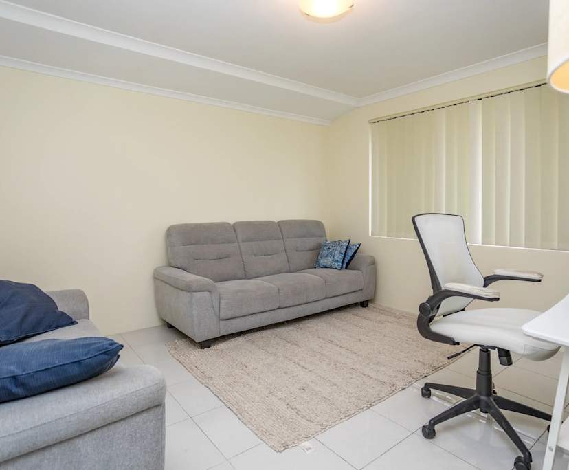 $275, Share-house, 3 rooms, Seville Grove WA 6112, Seville Grove WA 6112