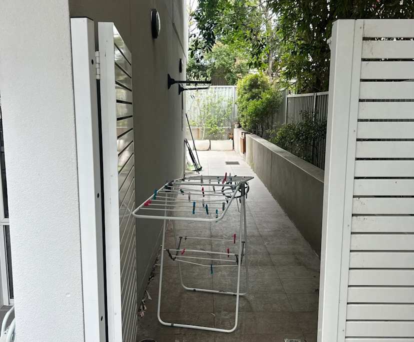 $800, 1-bed, 1 bathroom, Maroubra NSW 2035