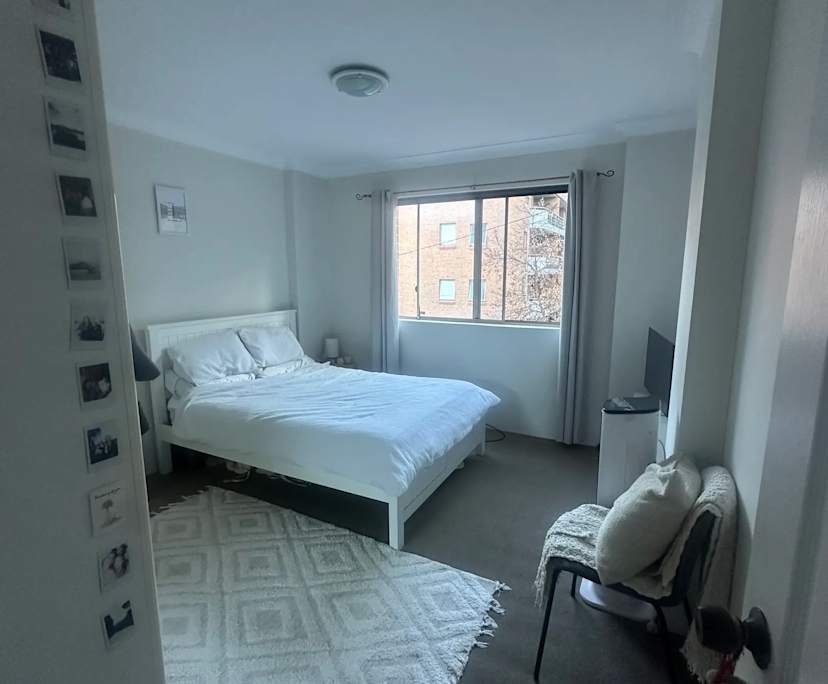 Furnished room in a flatshare