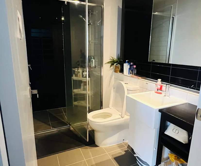 $375, Flatshare, 2 bathrooms, Melbourne VIC 3000