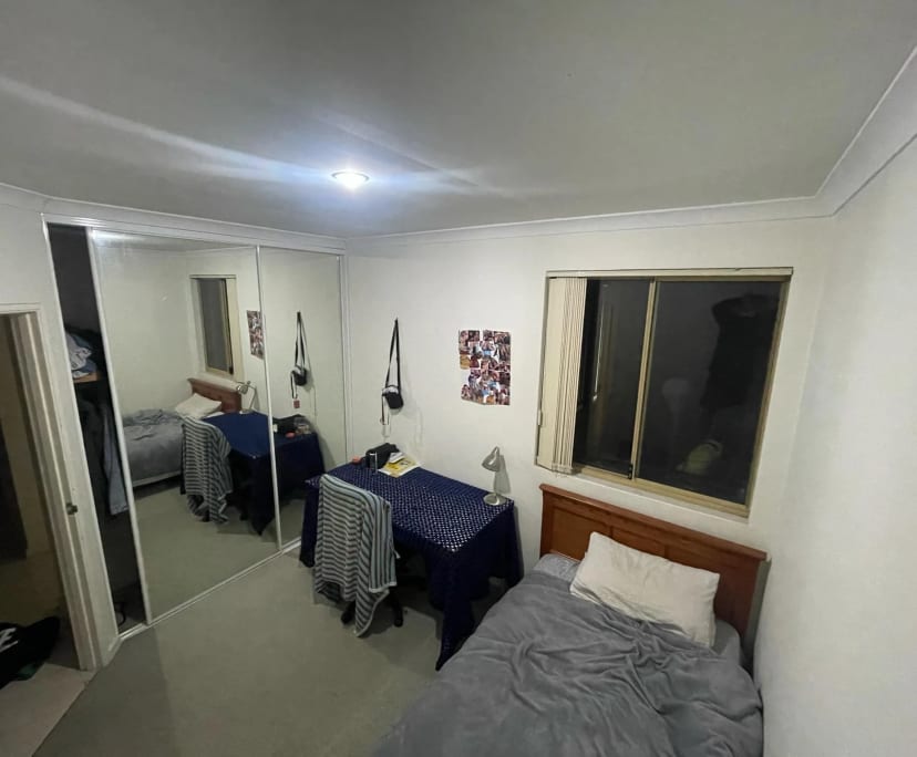 Room in a share house