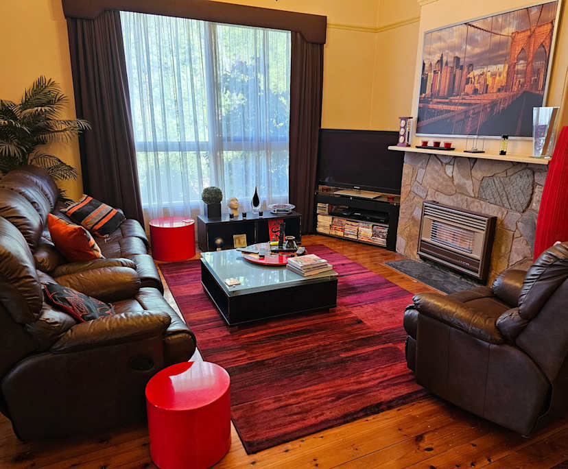Room in a share house