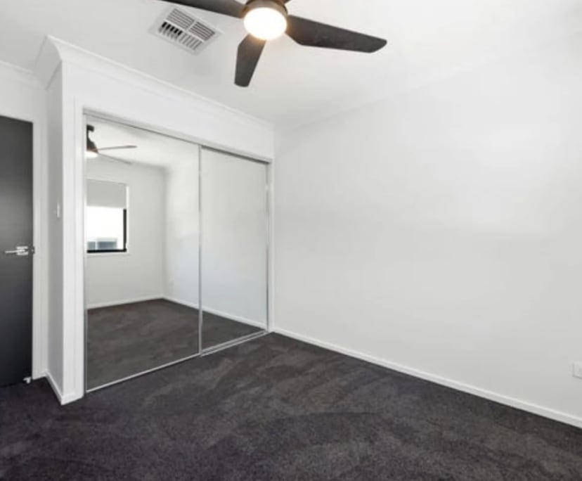 Unfurnished room in a share house