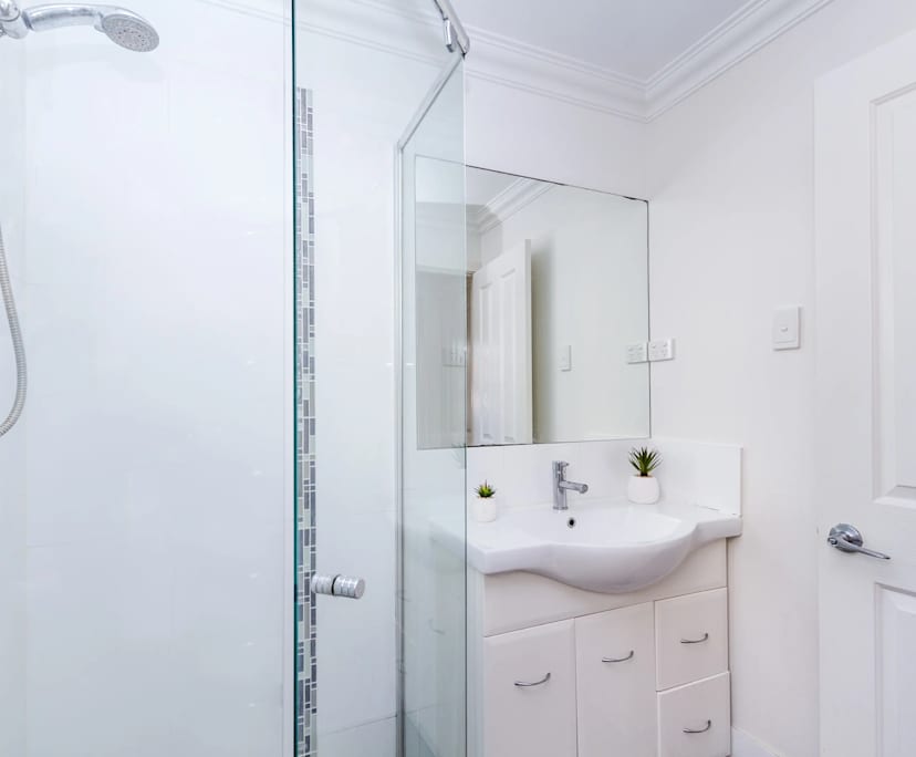 $295, Share-house, 6 bathrooms, Kelvin Grove QLD 4059