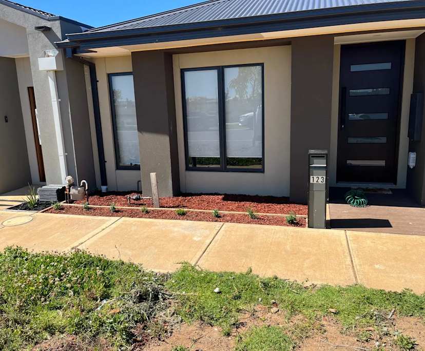 $260, Share-house, 3 bathrooms, Thornhill Park VIC 3335