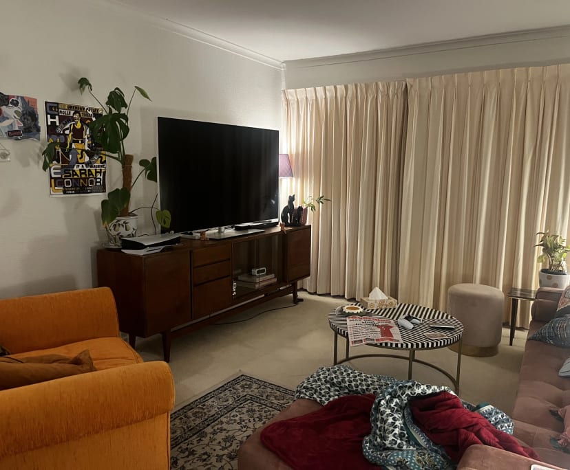 Room in a share house