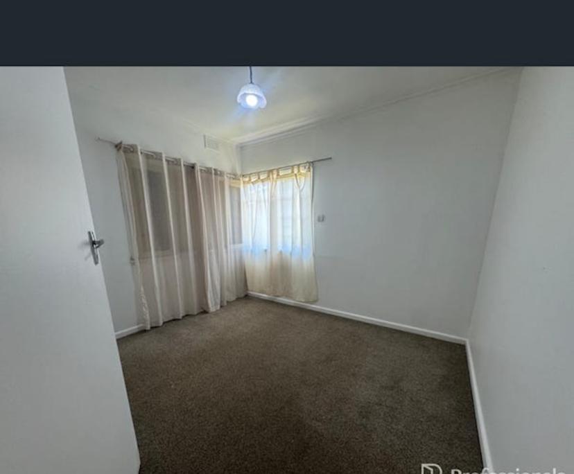 Unfurnished room in a share house