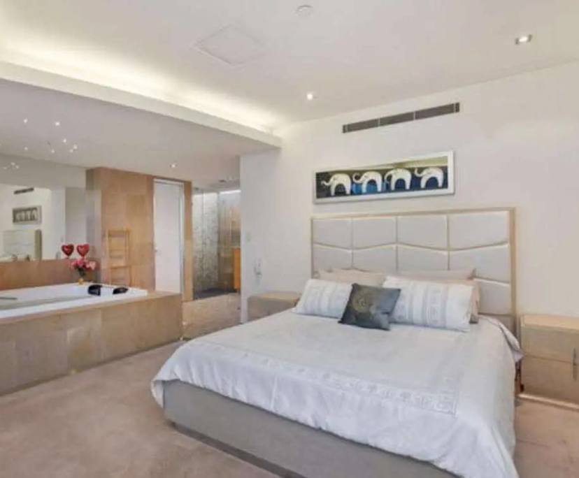 Whole property with 2 rooms for rent
