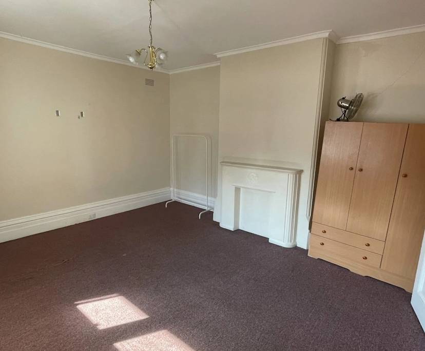 Unfurnished room in a share house