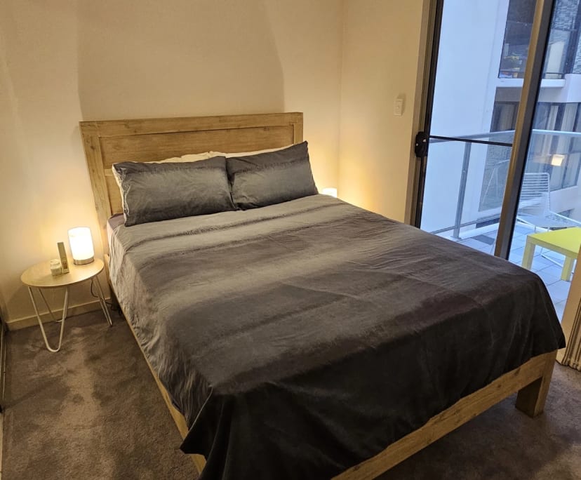 Furnished room in a flatshare
