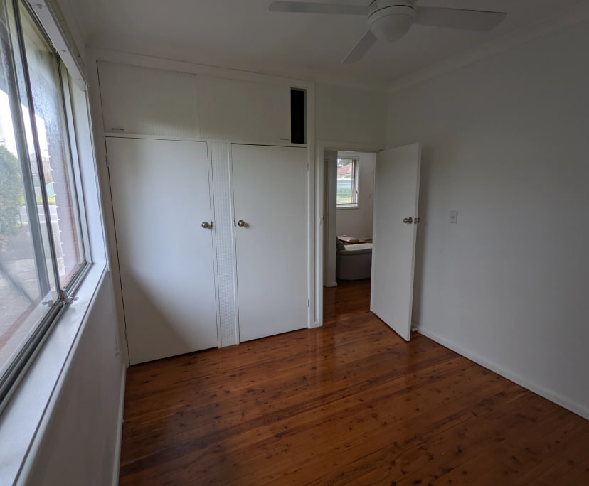 $180, Flatshare, 3 bathrooms, Bellambi NSW 2518