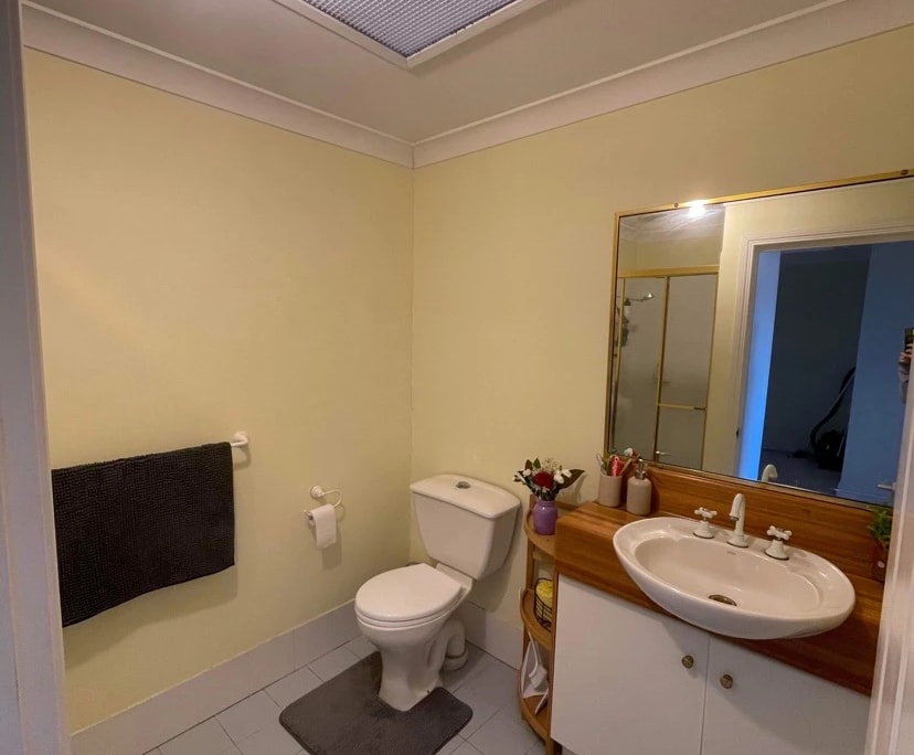 $150, Flatshare, 3 bathrooms, Taringa QLD 4068