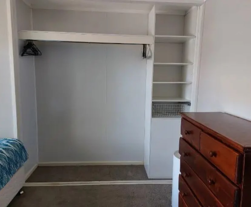 Room for Rent in Latham, Canberra 250, Furnished,...