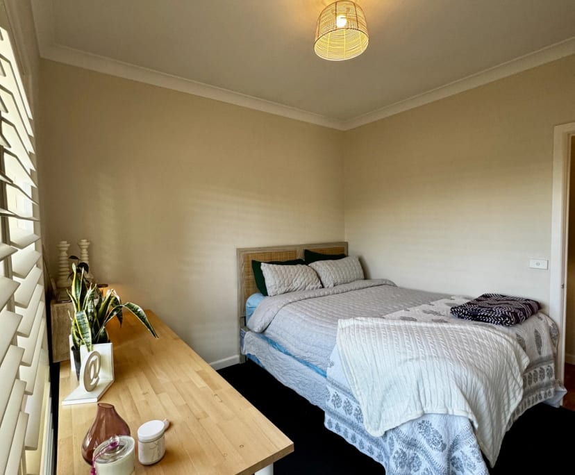 Room in a share house