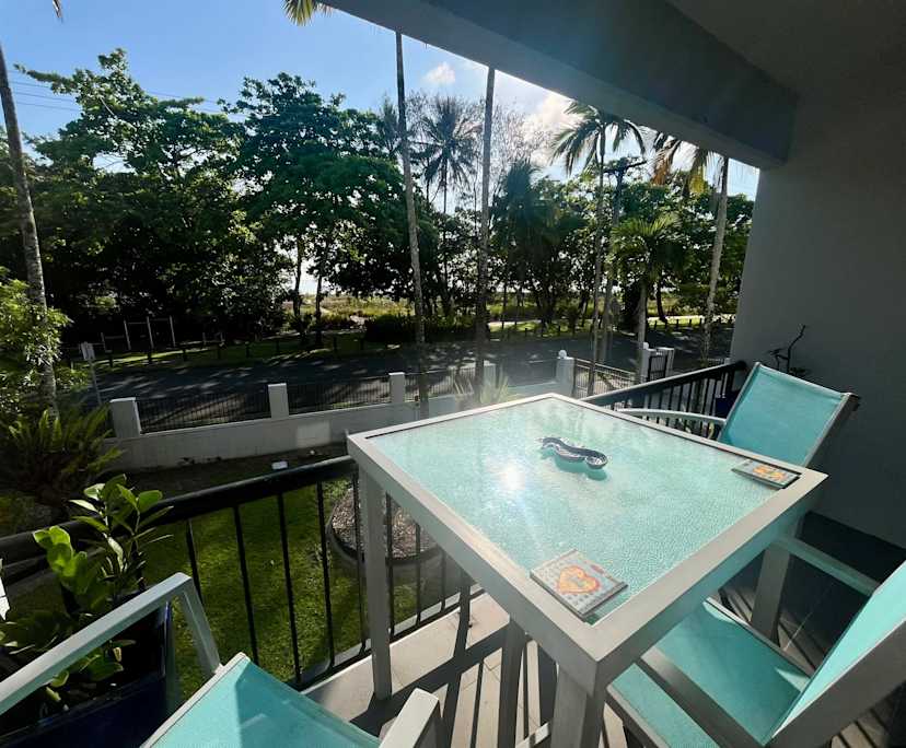 $300, Flatshare, 2 bathrooms, Yorkeys Knob QLD 4878