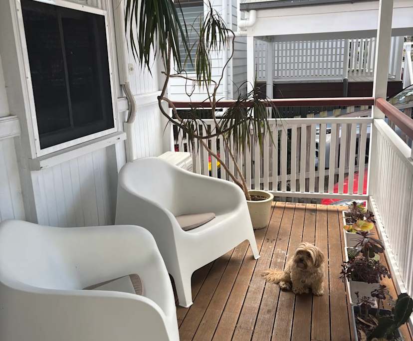 Furnished room in a share house