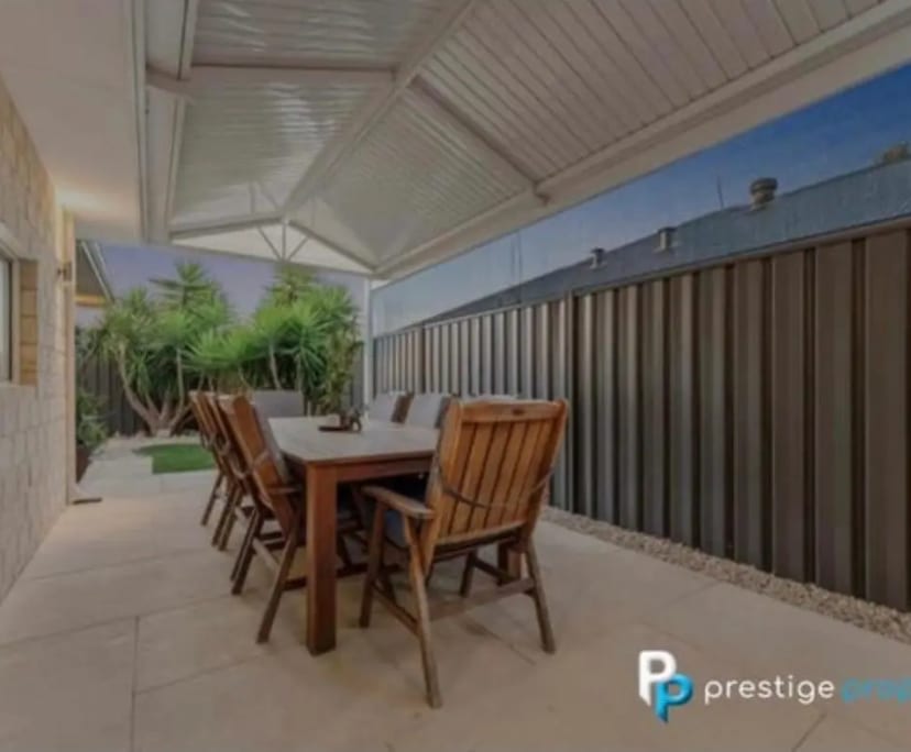 $320, Share-house, 3 bathrooms, Banksia Grove WA 6031