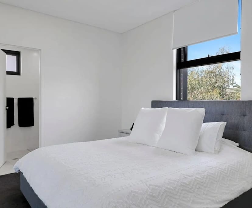 $800, Whole-property, 2 bathrooms, Belmore NSW 2192