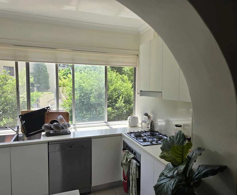 Unfurnished room in a flatshare