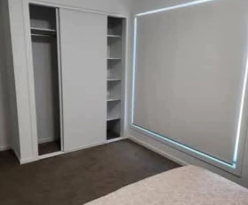 $195, Share-house, 4 bathrooms, Deanside VIC 3336