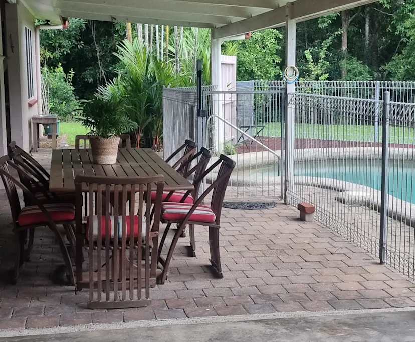 $350, Share-house, 4 bathrooms, Mooroobool QLD 4870