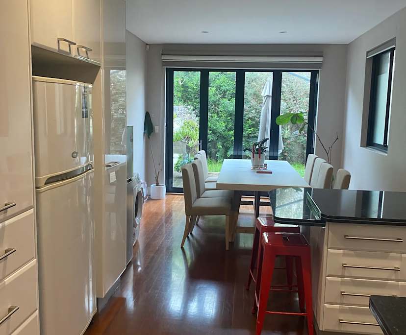 Room in a share house