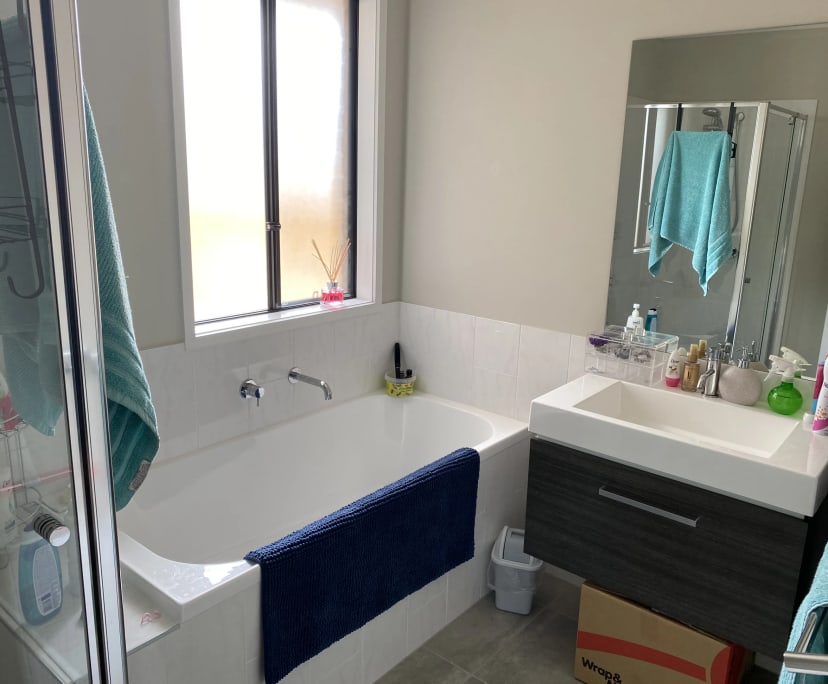 $190, Share-house, 4 bathrooms, Redbank Plains QLD 4301