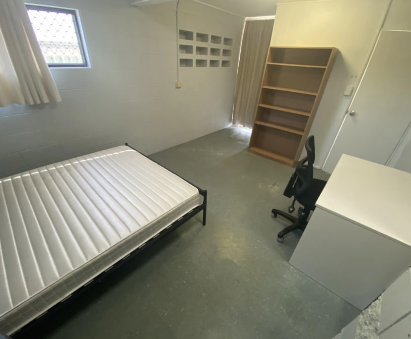 $225, Share-house, 6 bathrooms, Douglas QLD 4814