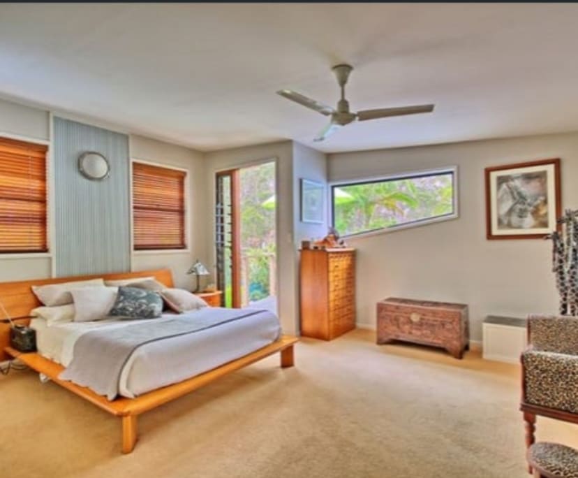 propertyImage