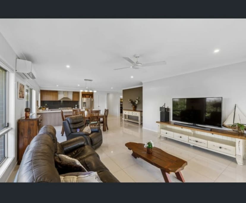 Whole property with 3 rooms for rent