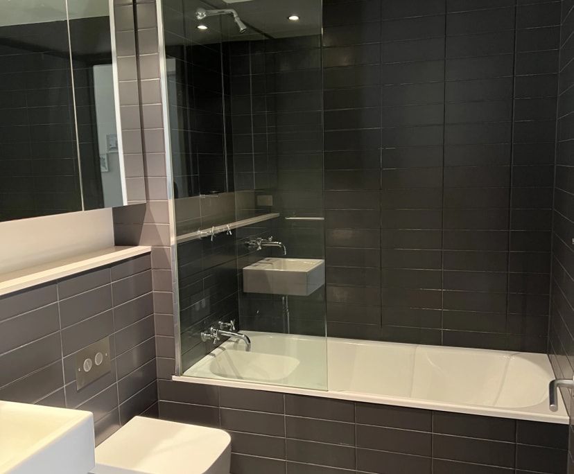 $370, Flatshare, 2 bathrooms, Zetland NSW 2017